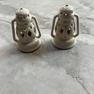 Lot of 2 Mini Ceramic LED Lanterns 4 3/4 inches‎ in Ivory